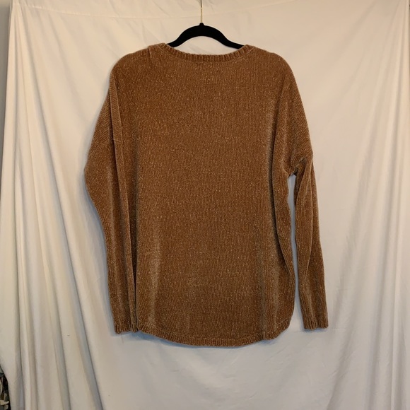 Gorgeous tan Lord and Taylor knit sweater - Picture 3 of 3